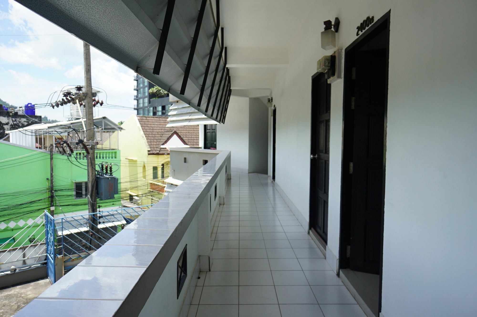 The Auto Place Phuket Extérieur photo